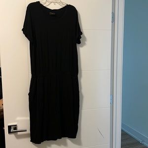 32 Degrees Cool Comfy Black Dress